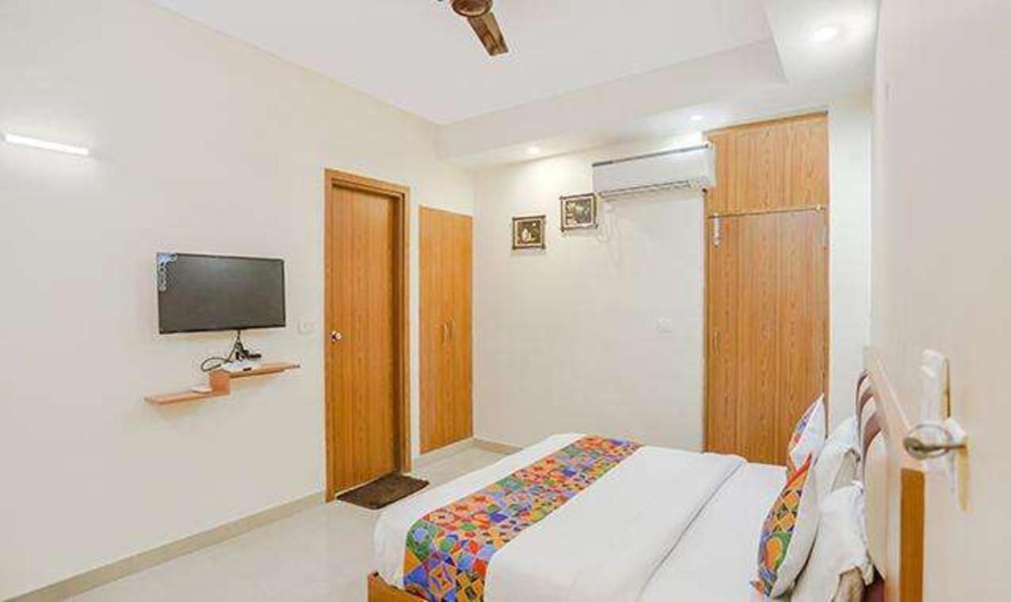 Fabhotel Royal Stay I Greater Noida Exterior photo
