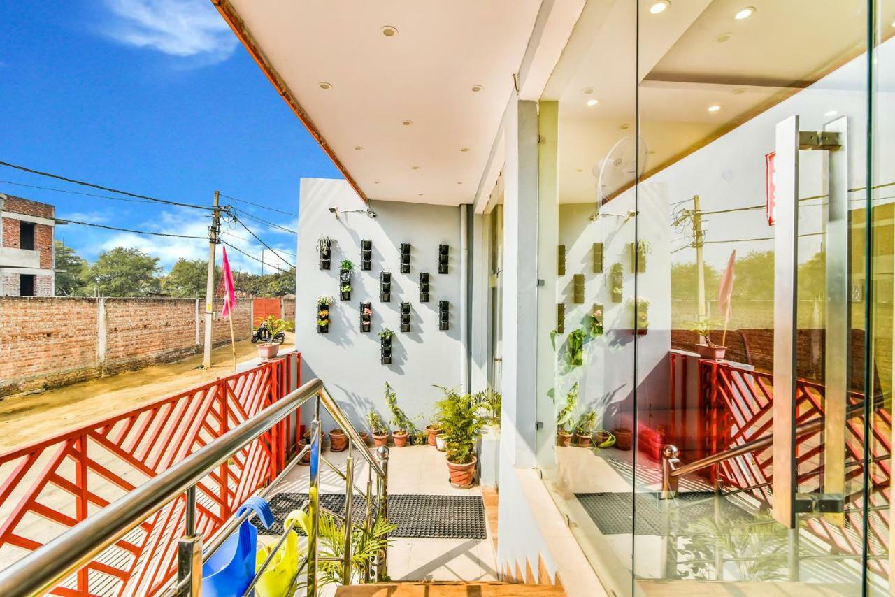 Fabhotel Royal Stay I Greater Noida Exterior photo